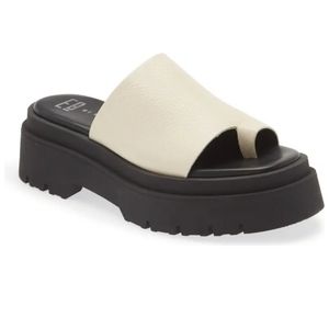 Free People E8 BY MIISTA Maggie Toe Loop Sandal